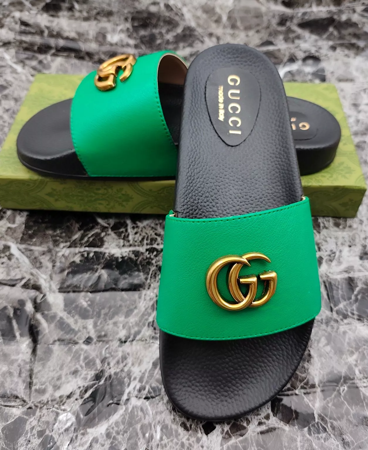 gucci chaussons pour homme s_12a2a001